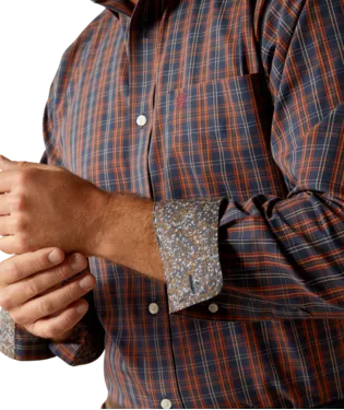 ARIAT WRINKLE FREE LONG SLEEVE CLASSIC FIT SHIRT