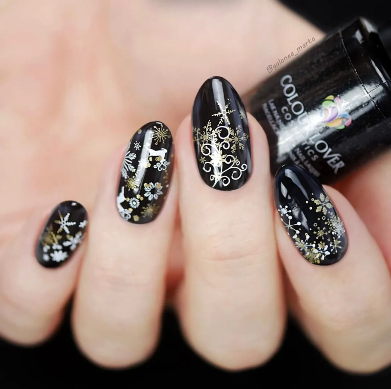 Catching Snowflakes (CjS-180) Steel Layered Nail Art Stamping Plate