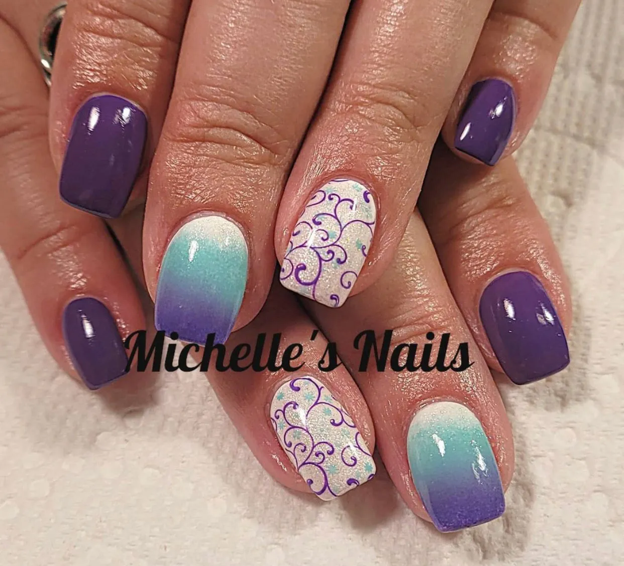 Catching Snowflakes (CjS-180) Steel Layered Nail Art Stamping Plate