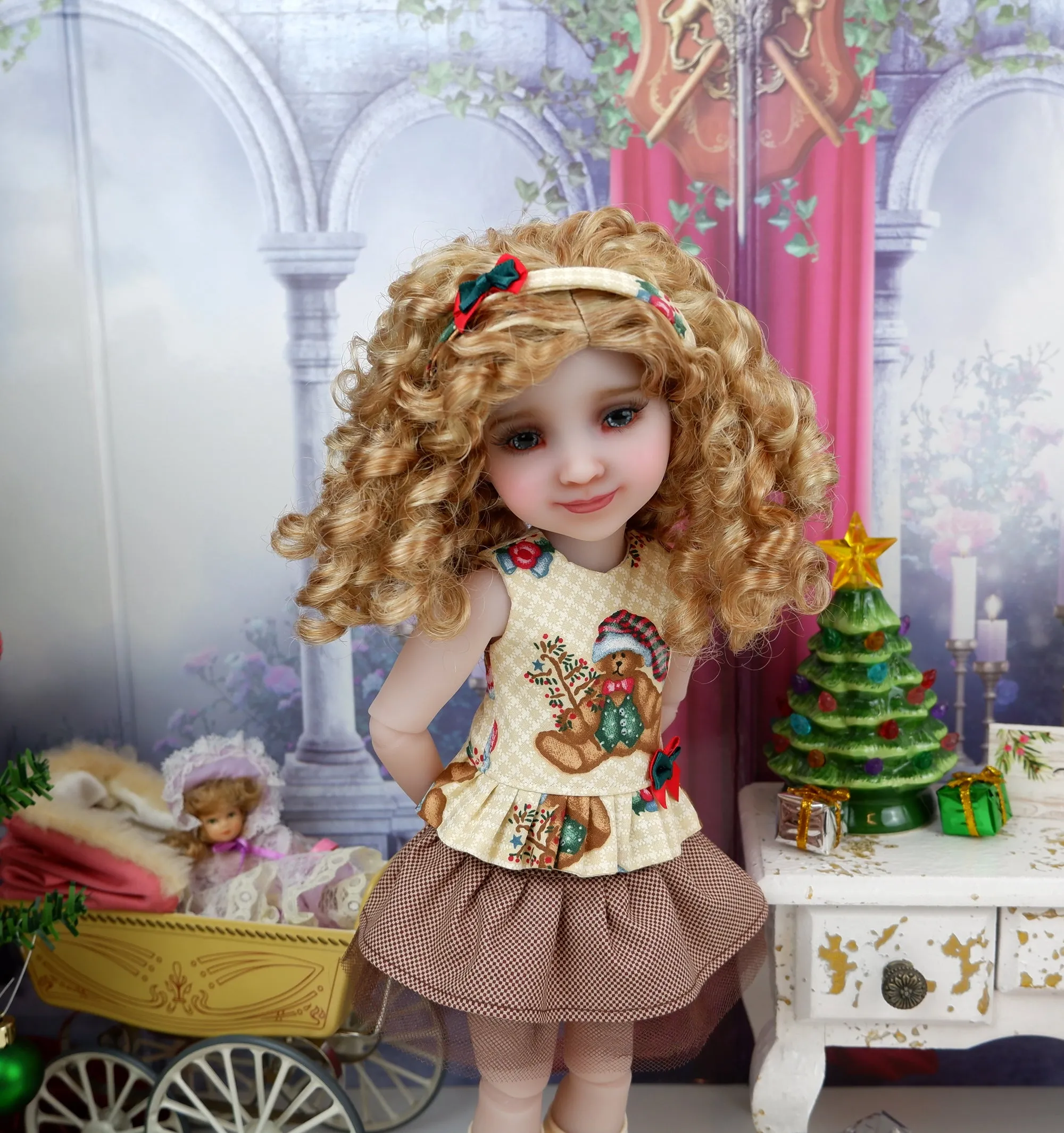 Christmas Bear - top & skirt with boots for Ruby Red Fashion Friends doll