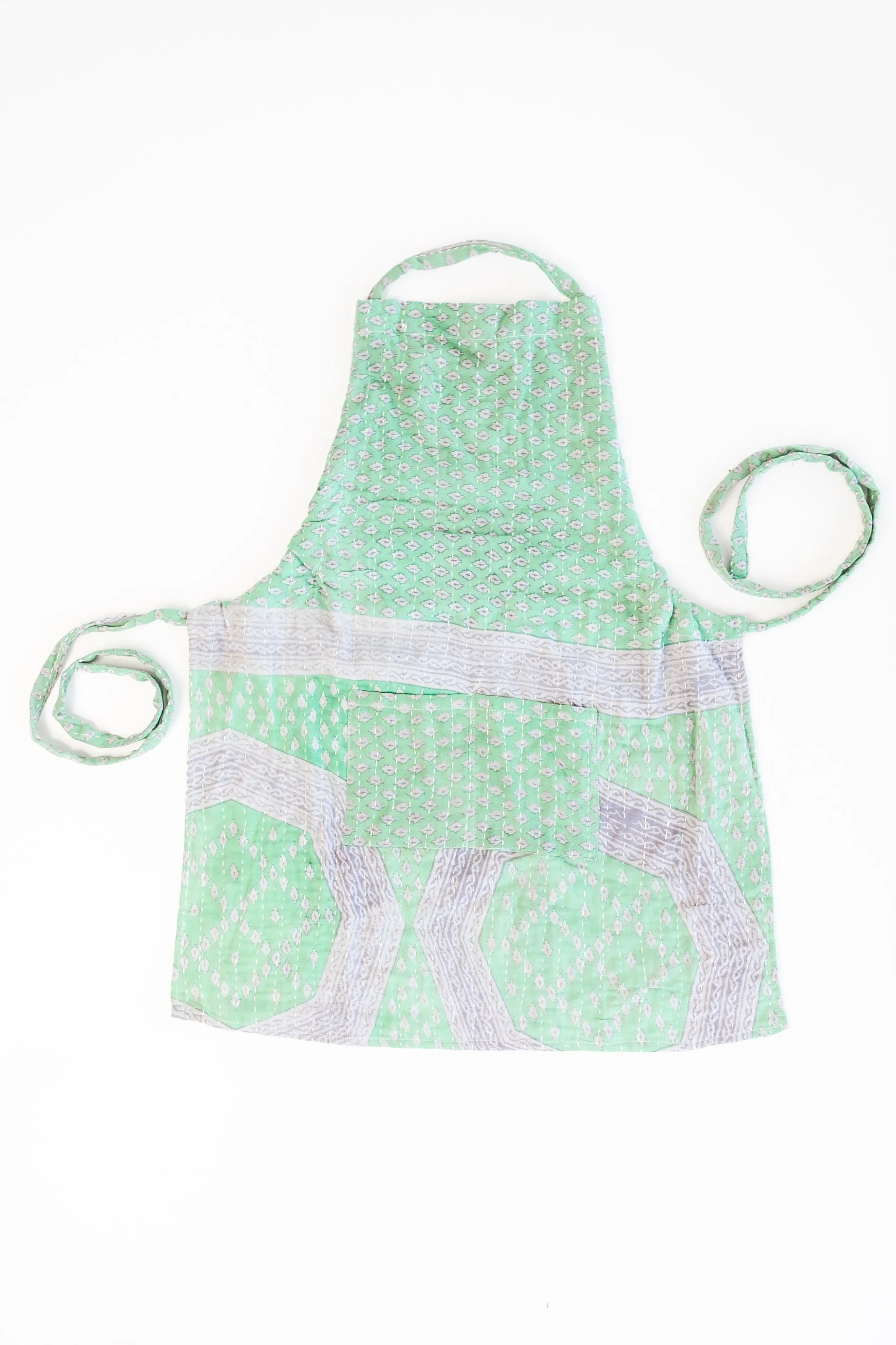 Kantha Sari Apron Solid Pattern