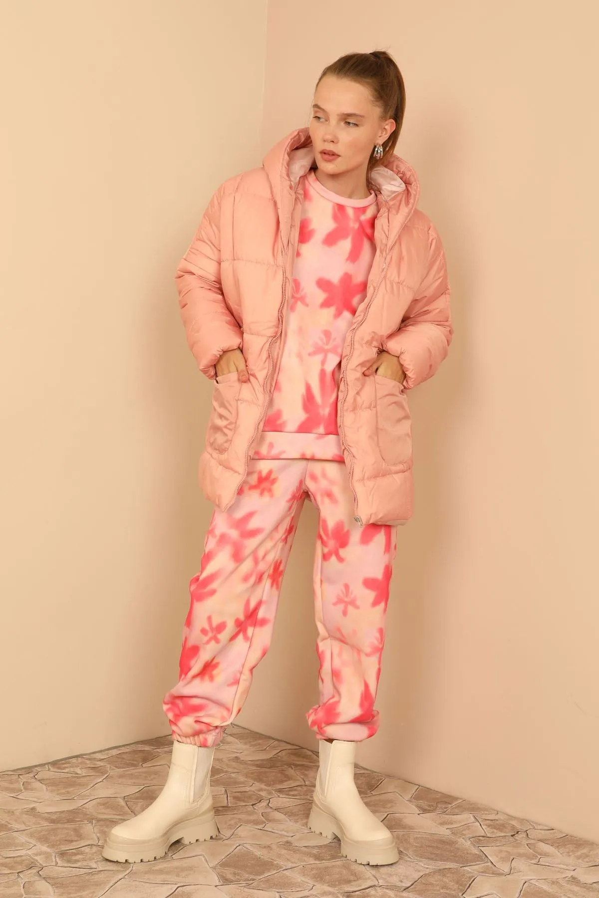 KKT Quilted Fabric Long Sleeve Zip Neck Short Oversize Women Coat - Rose  - Thornton Heath