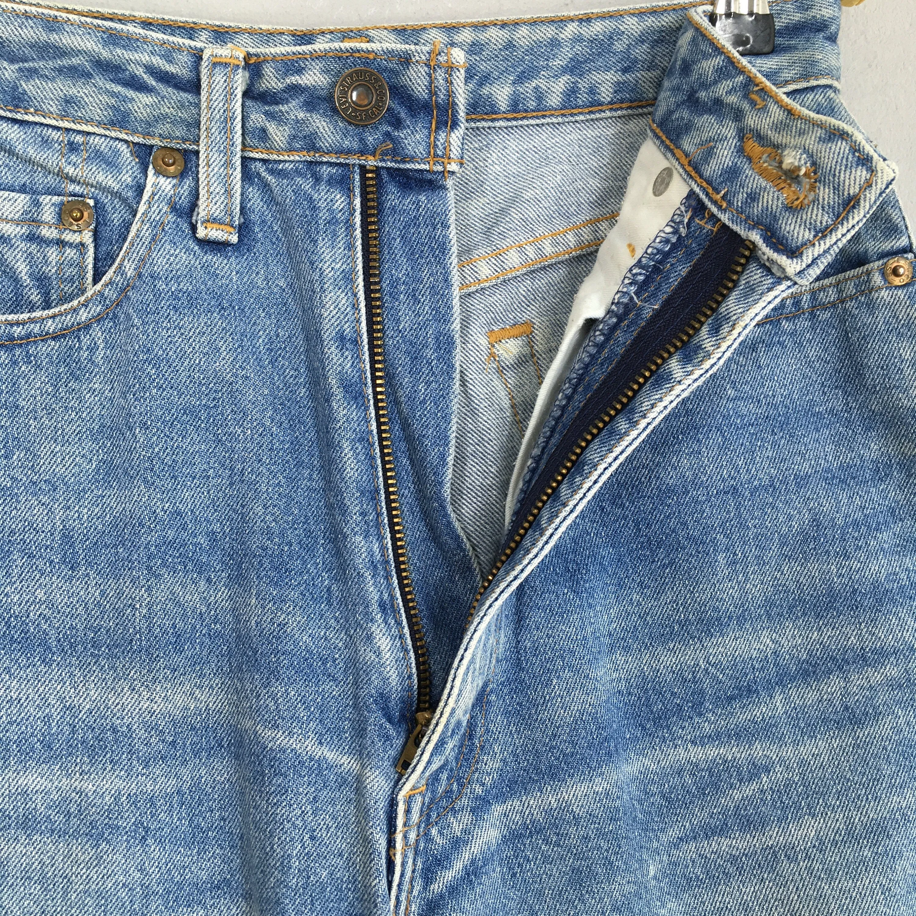 Levi's 515 0217 Light Wash Blue Jeans Size 26x29.5