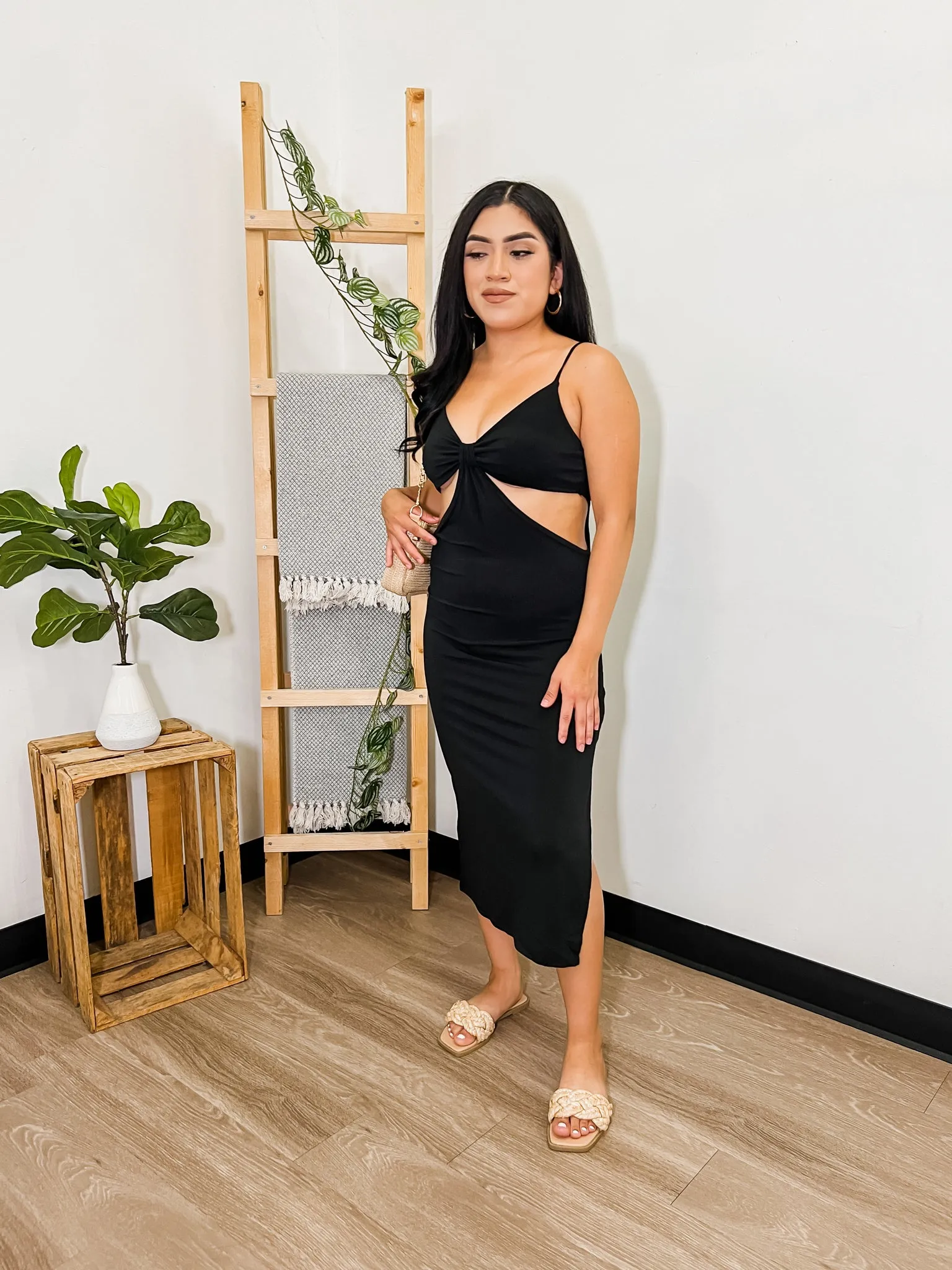 Nayeli Cutout Midi Dress