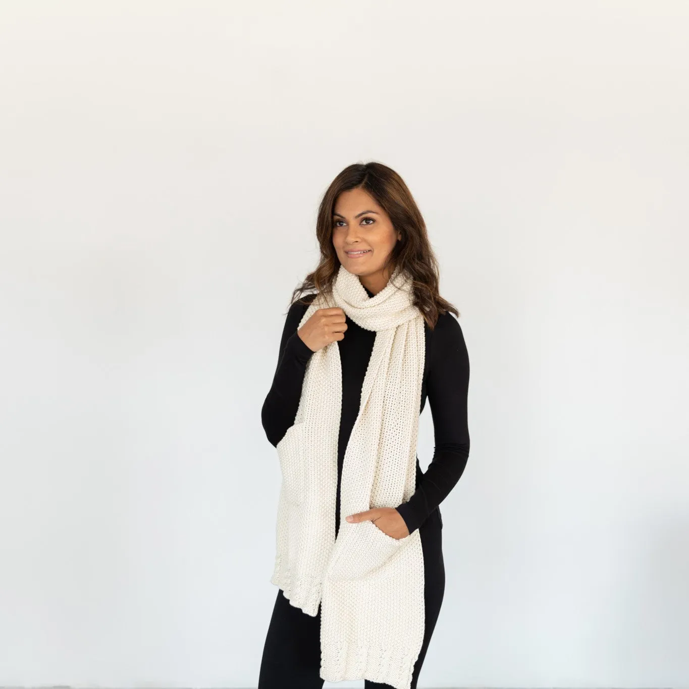 Organic Cotton Knit Scarf with Pockets