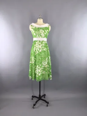 Vintage 1960s Dress / Green Floral Print